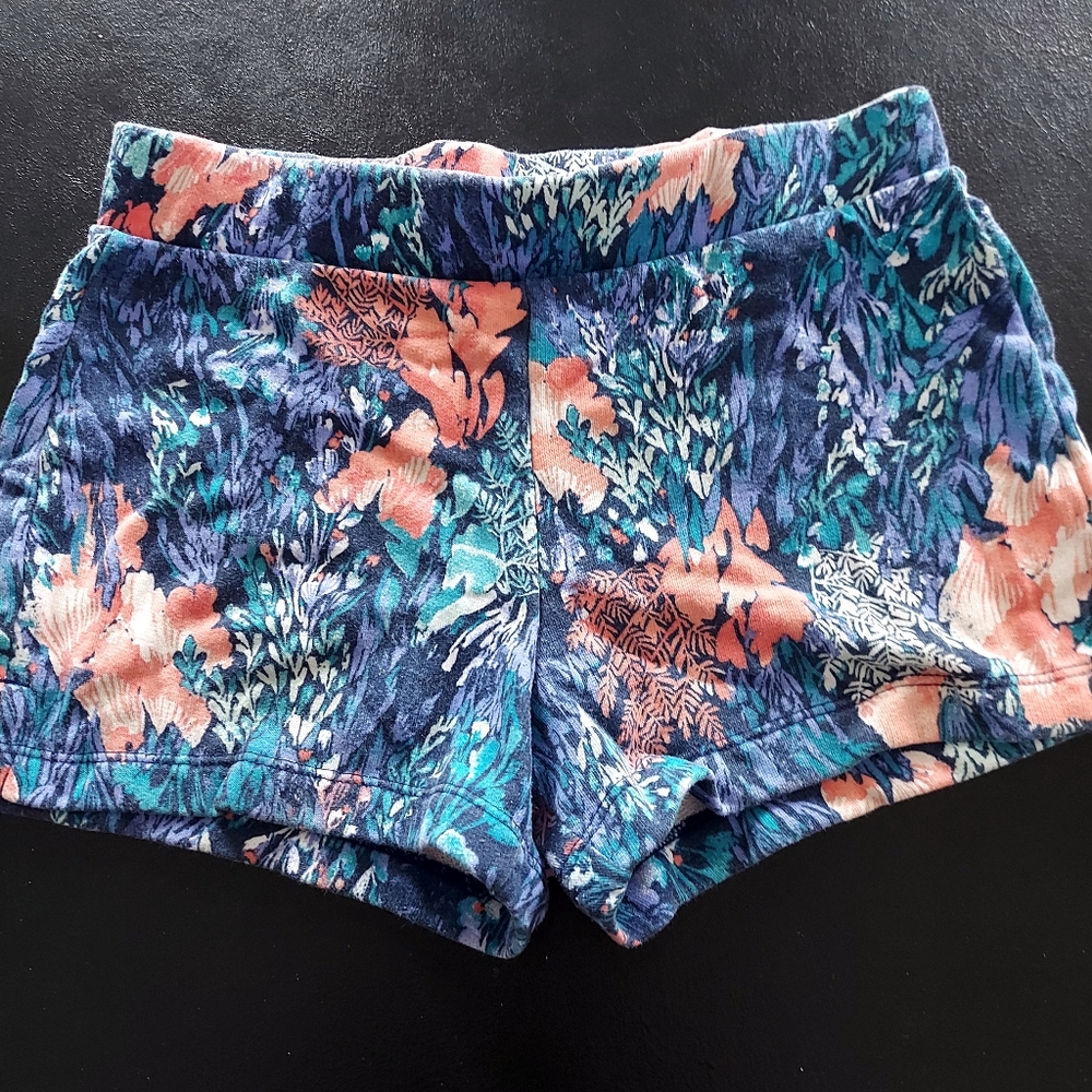 Youth Old Navy Floral Patterned Shorts.